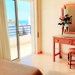 Lover's Paradise: 3br 2 Min From The Апартаменты Картейра