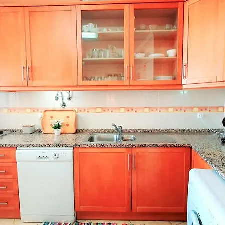 Appartement Lover's Paradise: 3br 2 Min From The