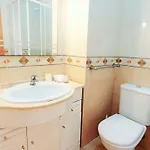 Appartement Lover's Paradise: 3br 2 Min From The