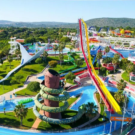 Apartment Lover's Paradise: 3br 2 Min From The *