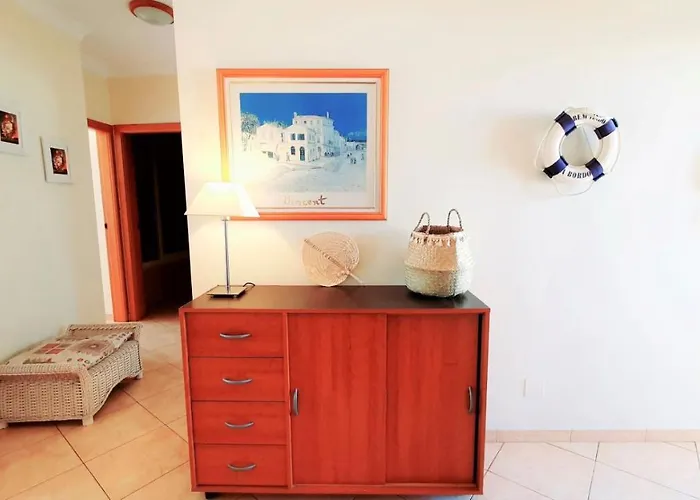 Appartement Lover's Paradise: 3br 2 Min From The