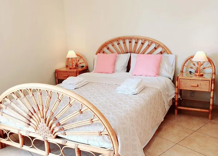 Lover's Paradise: 3br 2 Min From The Appartement